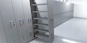 Armoires hautes de stockage